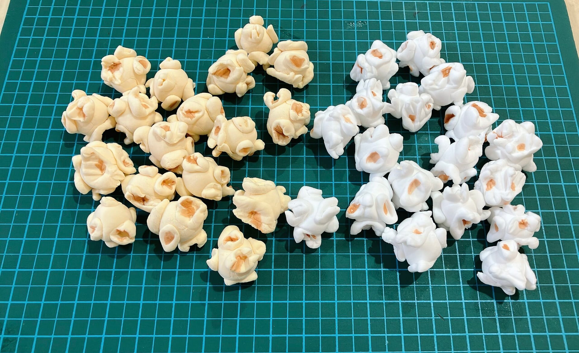 参考となるポップコーンの生地の色の見本