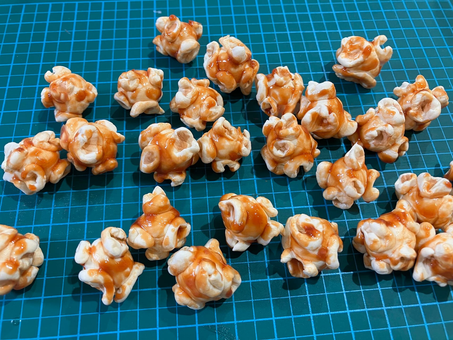 軽量粘土で作ったキャラメルポップコーンの作り方のリンク