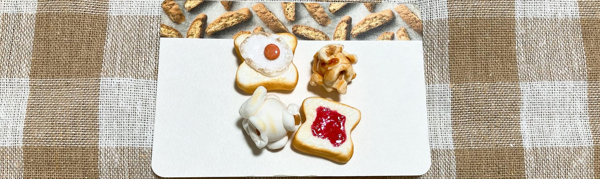 初心者向け】軽量粘土で作るミニチュアどら焼き｜失敗しにくい作り方 